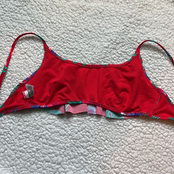 Old Navy Tropical Print Ruffle Swim Top - Picture 7 of 8